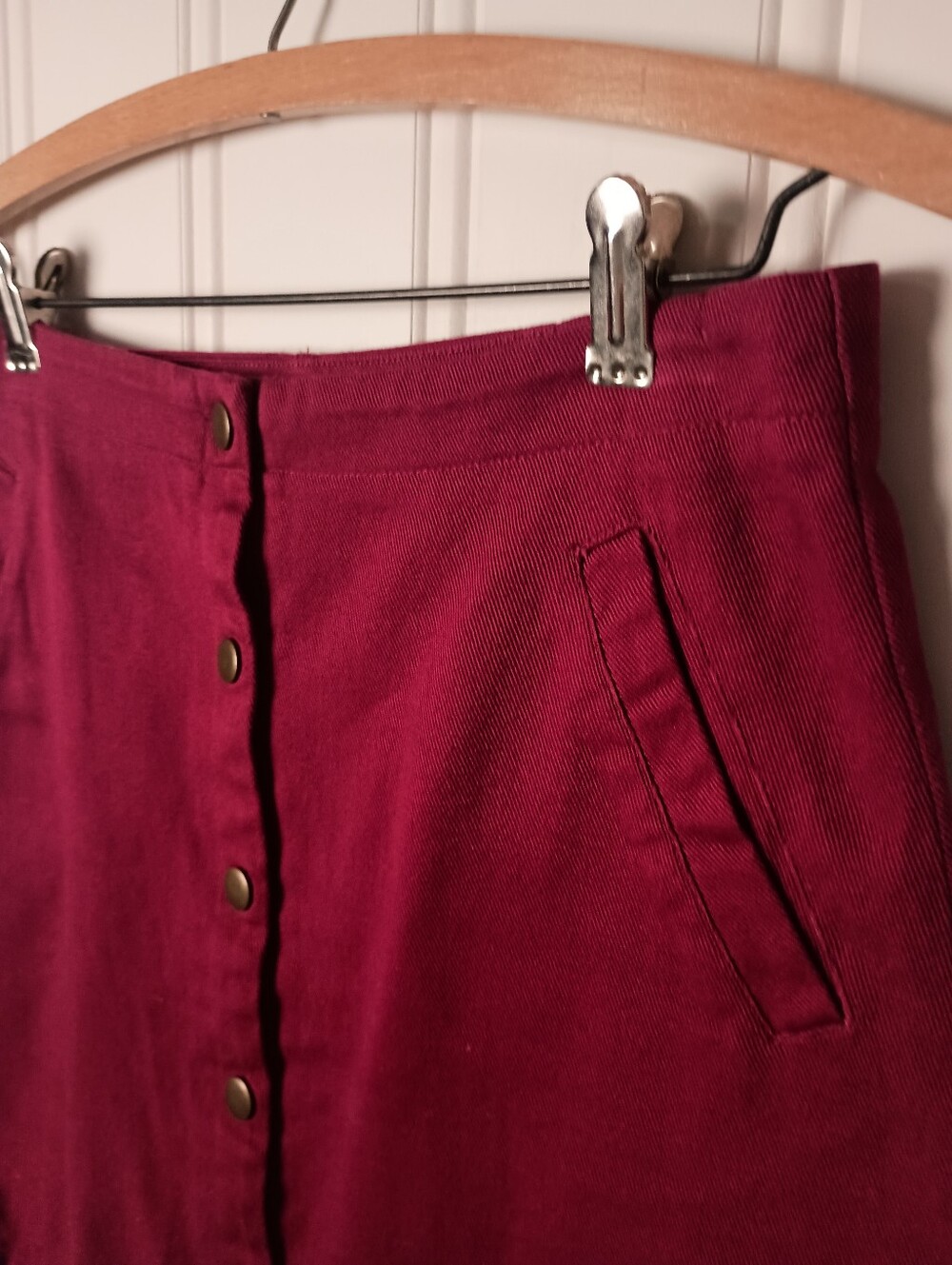 Harper- Burgundy Button-Front Mini Skirt- Size M - Picture 3 of 6